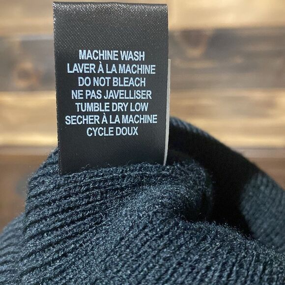 Start Wars Baby Yoda Grogu Black Green Striped Beanie Hat - Picture 7 of 8